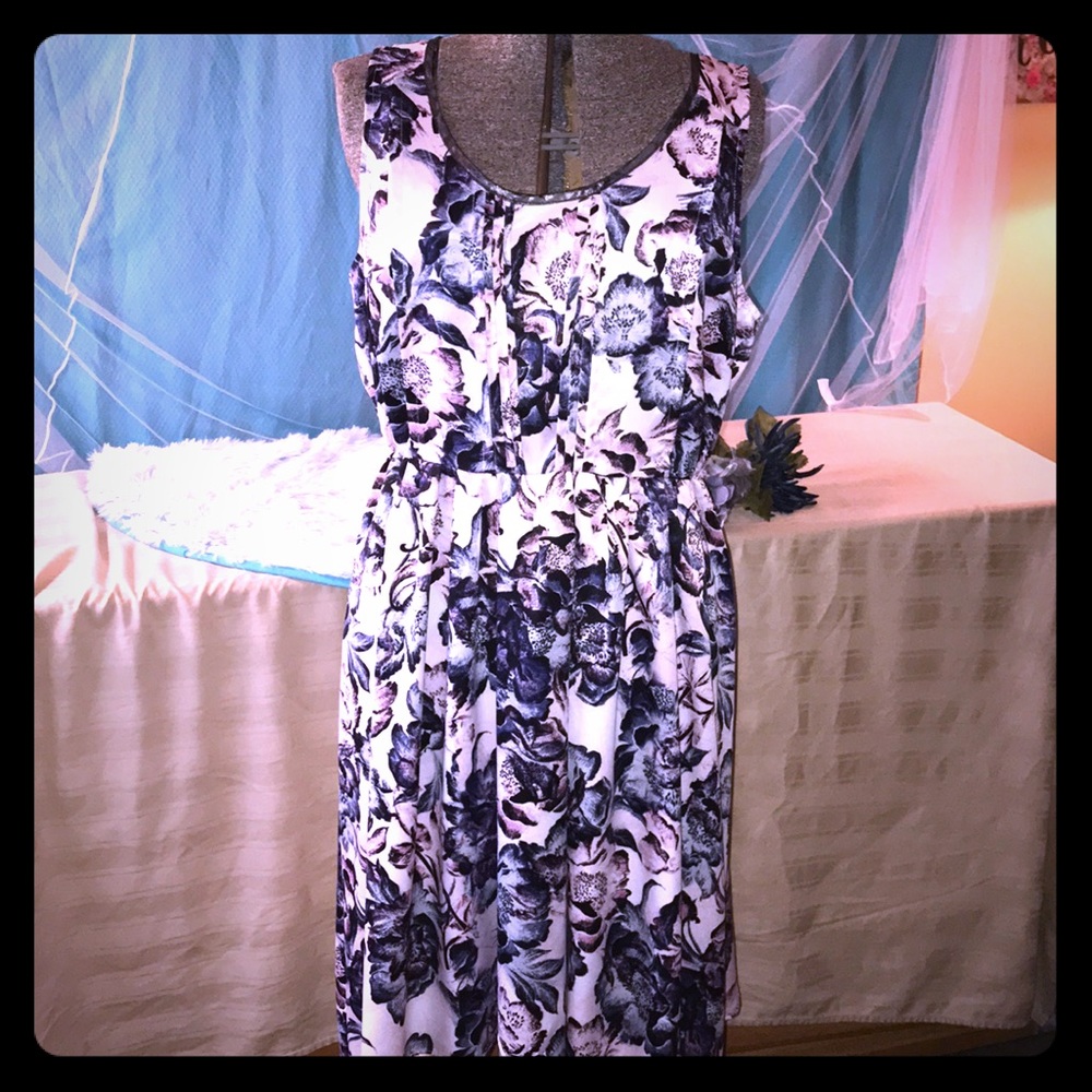 Simply Vera by Vera Wang floral dress